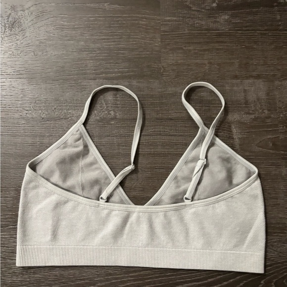 Colsie Light Gray Bralette - Picture 2 of 3